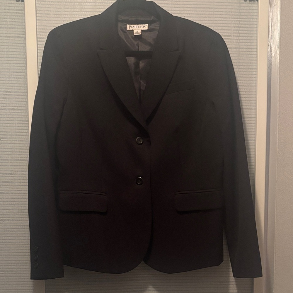 EUC Pendleton Women's Black Blazer